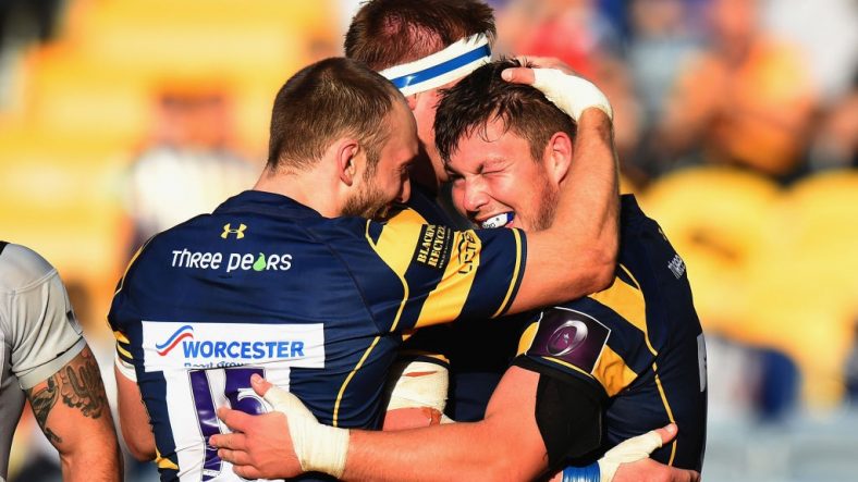 A first-half hat-trick by American hooker Joe Taufetee'e was crucial for Worcester