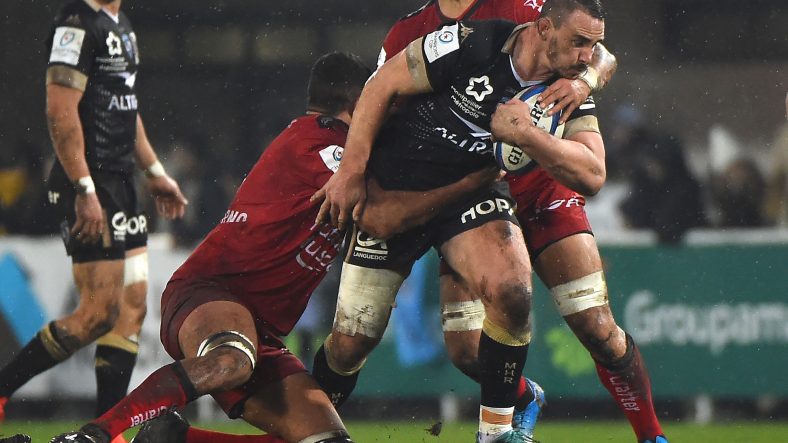 Montpellier claim bonus-point win over Toulon in tough conditions