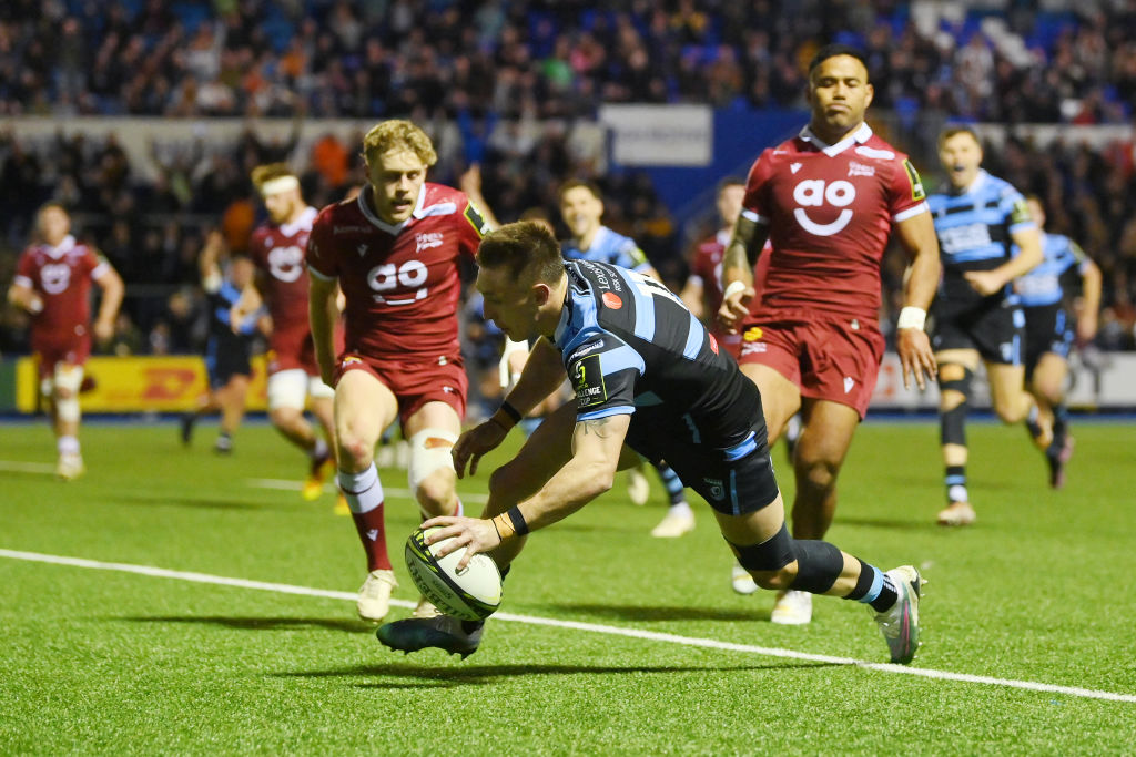 Cardiff edge Sale in Round of 16 cracker